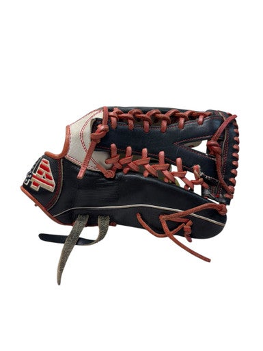 Used 44 PRO 44 PRO 12.75 BB/SB Glove RH Throw Black And Red 12 3/4" 11835-S000201072