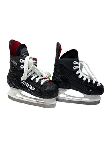 Used Bauer NS Youth Hockey Skate Black And Red Youth 10.0 11835-S000201077