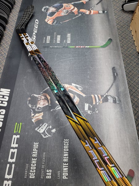 2 PACK | P28 | 85 Flex NEW! Senior True Hzrdus 9x4 Right Handed Hockey Stick P28 Pro Stock