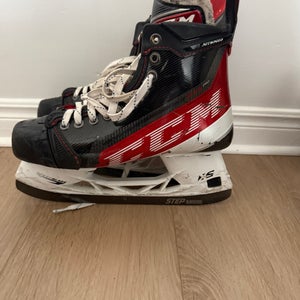 2021 CCM JetSpeed FT4 Pro Hockey Skates Regular Width Pro Stock 7 (Used)