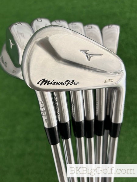 Mizuno Pro 225 Forged Iron Set 4-P / Dynamic Gold 120 Stiff