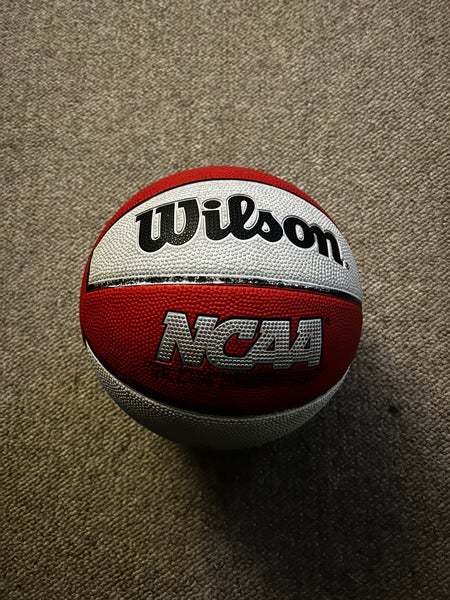 Men's Wilson Basketball (Used)