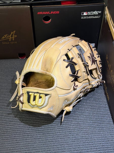 Rare Custom Japanese Wilson Staff RH Infield Baseball Glove 11.5" (Used)