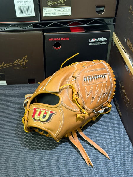NWTs Wilson Staff WTAHWO17B RH Pitcher's Baseball Glove 12" (New)