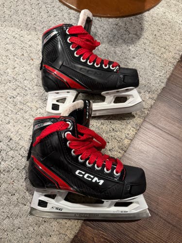 CCM EFLEX 6.5 Hockey Goalie Skates Regular Width Size 2 (Used)
