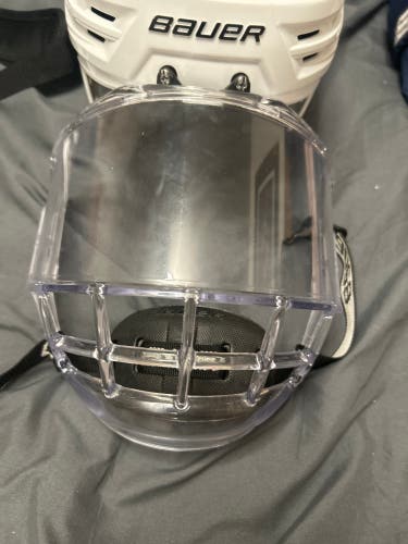 Medium Bauer Concept 3 Full Shield (Used)