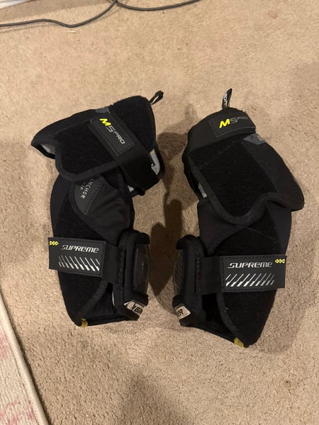 Senior Medium Bauer Supreme M5 Pro Elbow Pads (Used)
