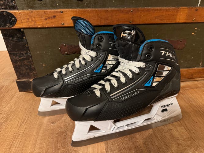 2024 True Catalyst 7X4 Hockey Goalie Skates Regular Width 9 (Used)