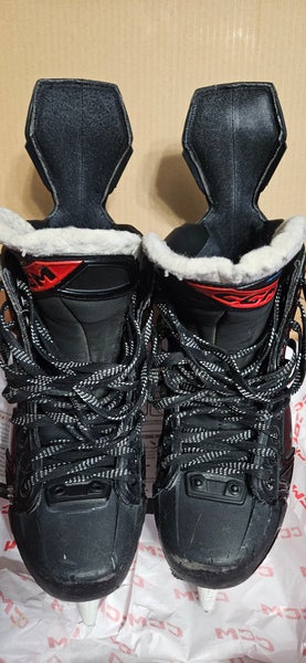 2023 CCM JetSpeed FT 680 Hockey Skates Wide Width 7 (Used)