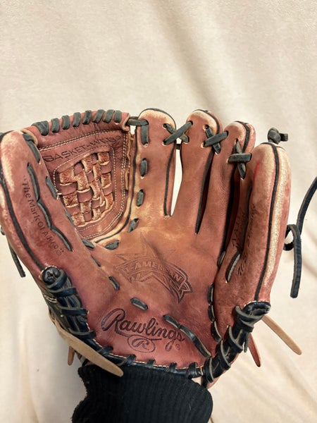 RH Rawlings all american Baseball Glove 11.5" (Used)