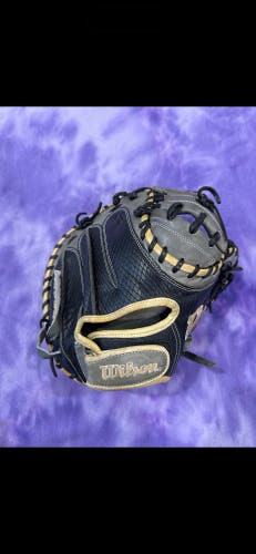 Gray Wilson A2000 RH Catcher's Baseball Glove 33" (Used)