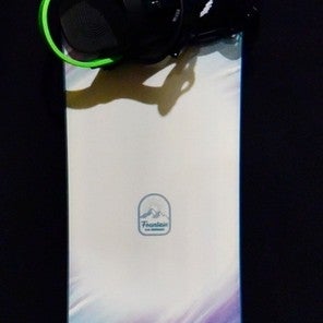 NEW HEAD FOUNTAIN SNOWBOARD SIZE 147 CM WITH CHAMONIX MEDIUM BINDINGS
