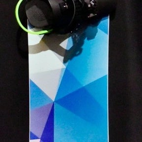NEW VOLTSURF SNOWBOARD SIZE 151 CM WITH CHAMONIX M/L BINDINGS