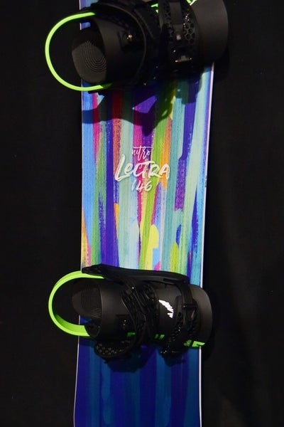 NEW NITRO LECTRA BRUSH SNOWBOARD SIZE 146 CM WITH CHAMONIX M/L