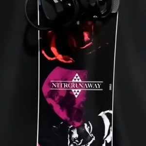 NEW NITRO RUNAWAY SNOWBOARD SIZE 149 CM WITH CHAMONIX MEDIUM BINDINGS