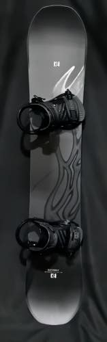 NEW K2 GATEWAY SNOWBOARD SIZE 156 CM WITH HEAD LARGE BINDINGS