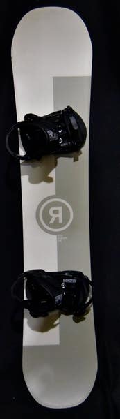 NEW RIDE AGENDA SNOWBOARD SIZE 149 CM WITH SALOMON MEDIUM BINDINGS