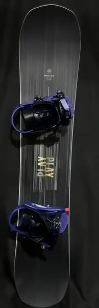 NEW NIDECKER PLAY SNOWBOARD SIZE 152 CM WITH LARGE BINDINGS