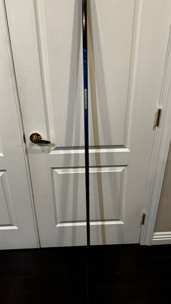 Blue Senior CCM JetSpeed FT8 Pro Right Handed Hockey Stick P90TM 70 Flex (New)