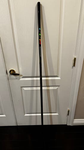 Silver Intermediate CCM Ribcor Trigger 10 Pro Left Hand Hockey Stick P28 55 Flex (New)