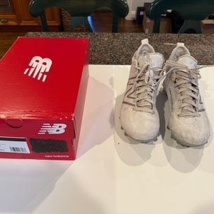 New Balance FreezeLX v4 - Men's Cleats (Size 8.5)