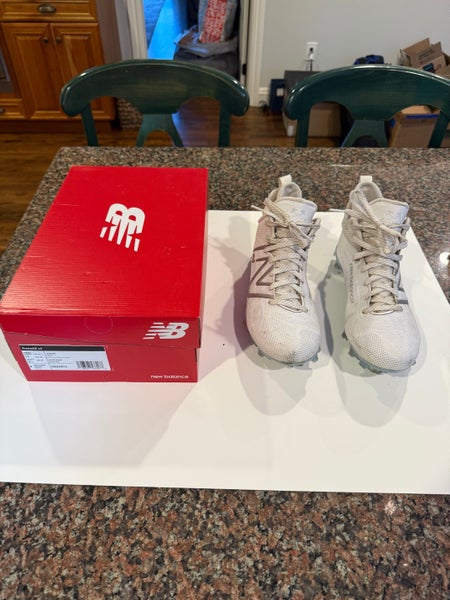 New Balance FreezeLX v4 - Men's Cleats (Size 11)