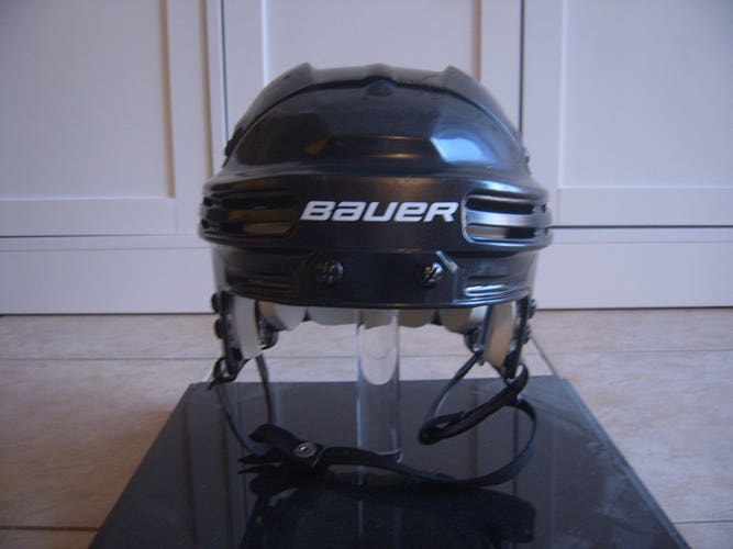 Excellent Condition Bauer BHH4500 Senior Hockey Helmet sz Small Black