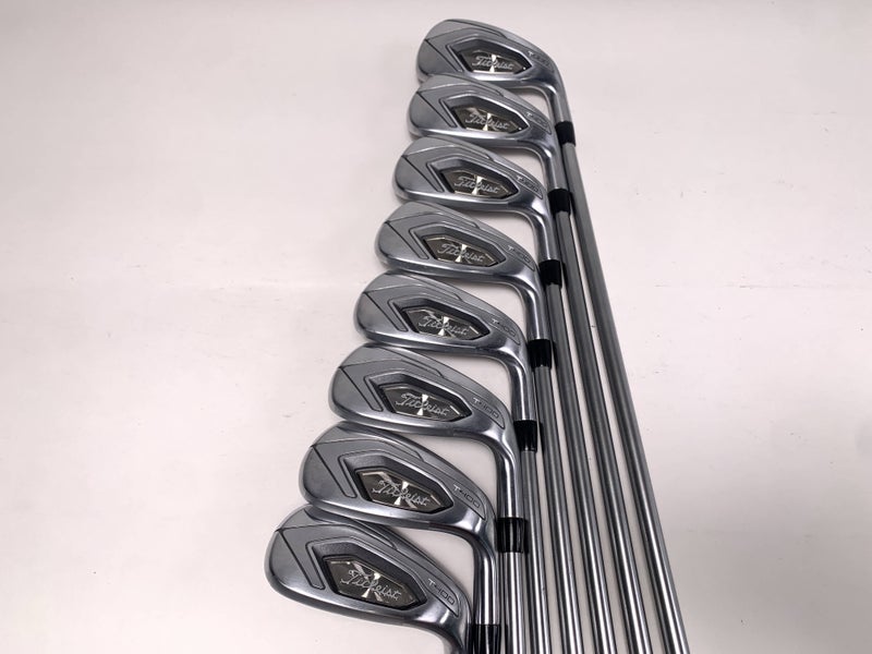 Titleist T400 Iron Set 5-PW+AW+GW Fubuki MV Series 55g Regular RH Midsize Grips