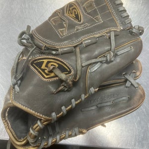 Used Louisville Slugger LXT RH Throw Fastpitch Gloves Grey 12" 11497-C000153811