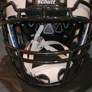 Schutt / Youth / Small / Vengeance A11 / New 2023