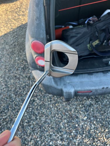 Men's 2024 Cleveland HB Soft Mallet Right Handed Putter 35" (Used)