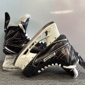 Used Bauer 1S Junior Hockey Skate Junior 03 11858-S000080329