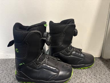 (Used) Kid's Snowboard Boots