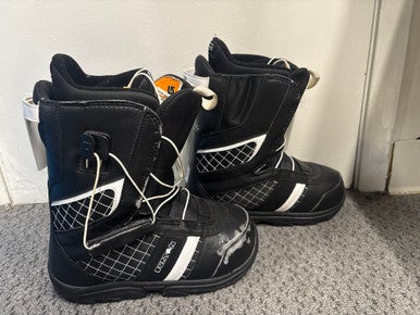 Burton (Used) Size M 7.0 (W 8.0) Men's Snowboard Boots