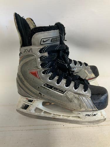Used Bauer VAPOR XVI Junior Hockey Skate Junior 02 11823-S000035954