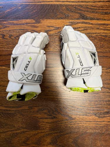 STX Cell V Lacrosse Gloves Medium (Used)