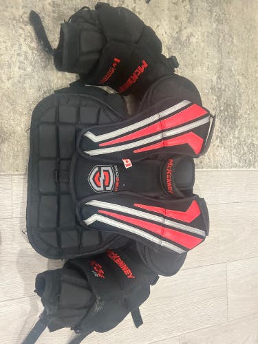 Small Mckenney XPG2 Goalie Chest Protector (Used)