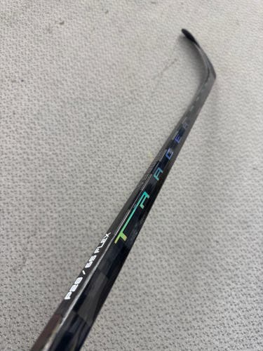 Intermediate Black Bauer Nexus Tracer Right Handed Hockey Stick P28 65 Flex (New)