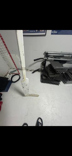 Junior Bauer Vapor 3X Regular Goalie Stick 22" Paddle (Used)