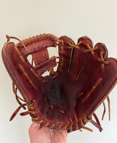 Infield RH Nokona Bloodline pro elite Baseball Glove 11.25" (Used)