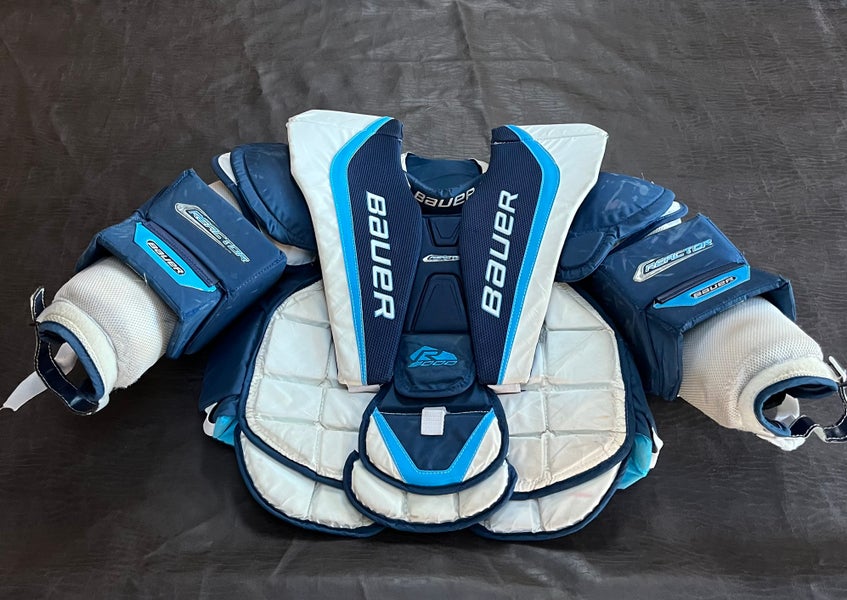 Medium Bauer Reactor 9000 Goalie Chest Protector (Used)
