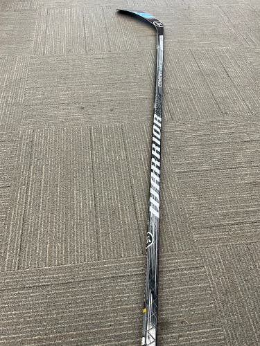 Intermediate Warrior Covert DT1 LT Right Handed Hockey Stick W03 55 Flex (New)