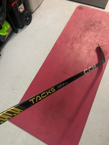 Senior CCM Tacks AS-VI Pro Right Handed Hockey Stick 85 Flex Pro Stock (New)