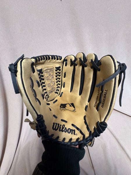 RH Wilson A2452 Baseball Glove 11.5" (Used)