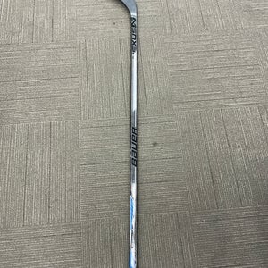 Intermediate Bauer Nexus 8000 Right Handed Hockey Stick 67 Flex (New)