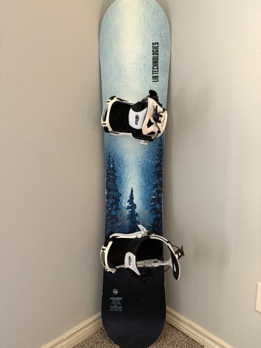 Men's Lib Tech Cold Brew Snowboard All Mountain With Bindings, Magna Track 155 cm