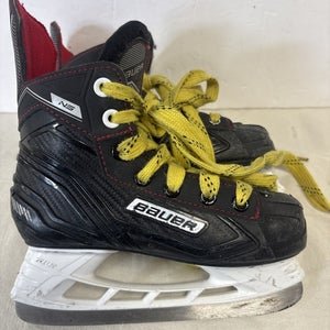 Junior Youth Size 13 Bauer NS Ice Hockey Skates