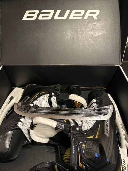 Bauer Supreme 2S Pro Hockey Skates Extra Wide Width 7 (New)