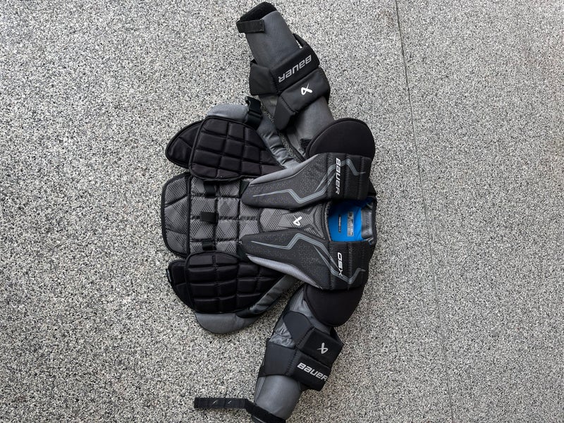 Large/Extra Large 2023 Bauer GSX Goalie Chest Protector (Used)