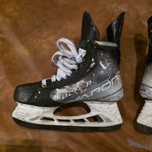 2024 Bauer Vapor Hyperlite Hockey Skates Pro Stock 7; Fit 3 (Used)